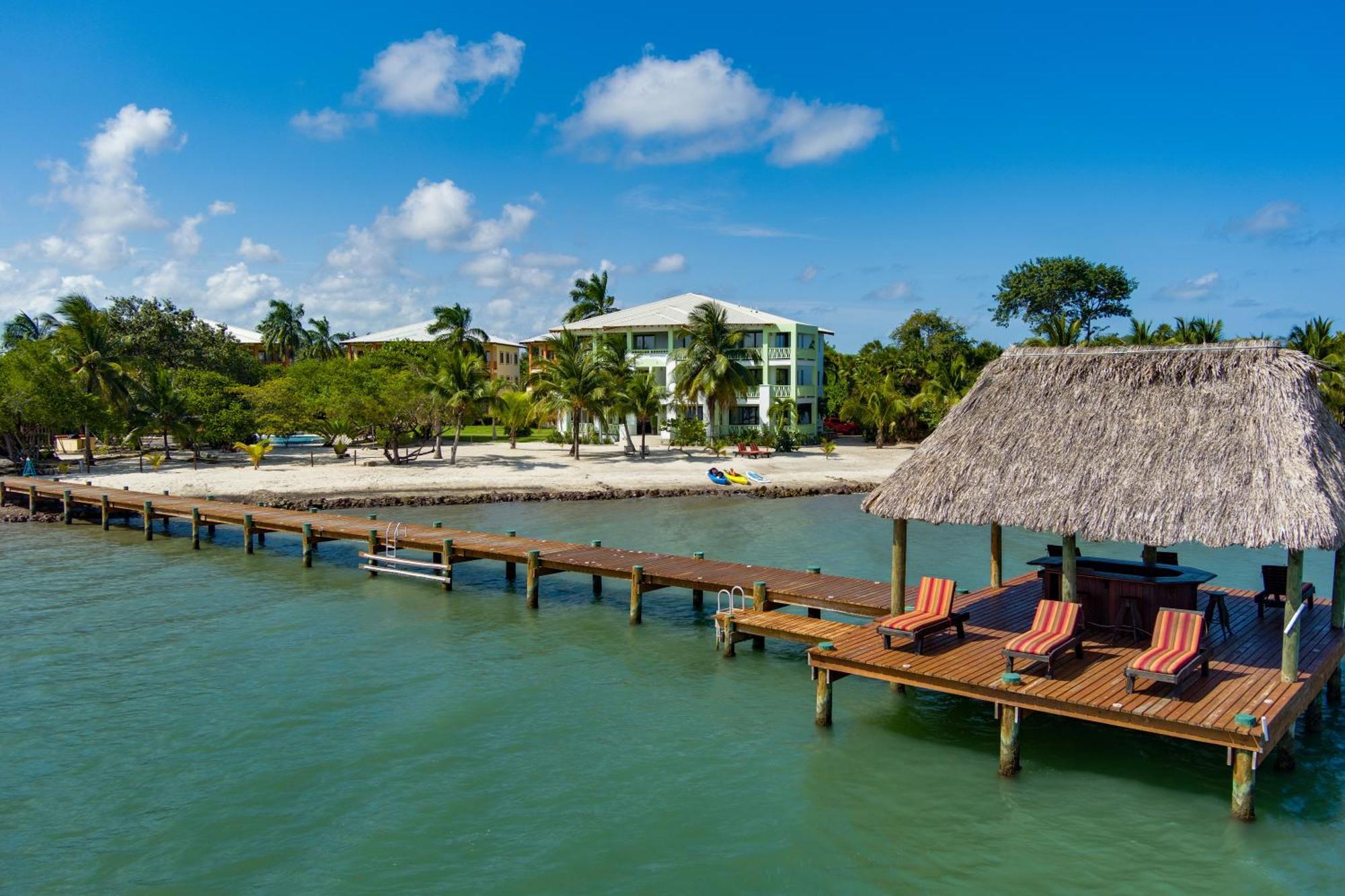 The Villas At Cocoplum Placencia Exterior photo