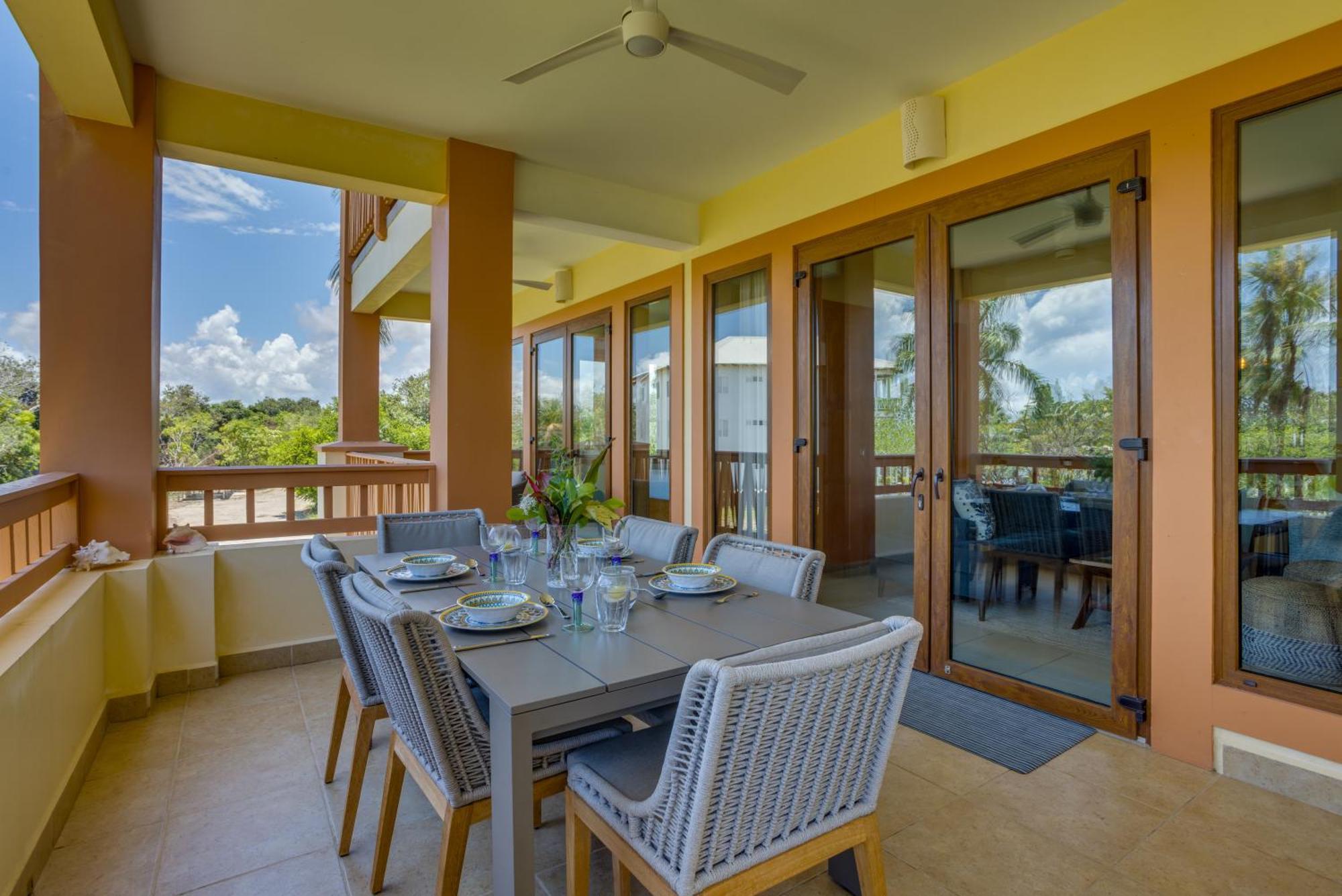 The Villas At Cocoplum Placencia Exterior photo